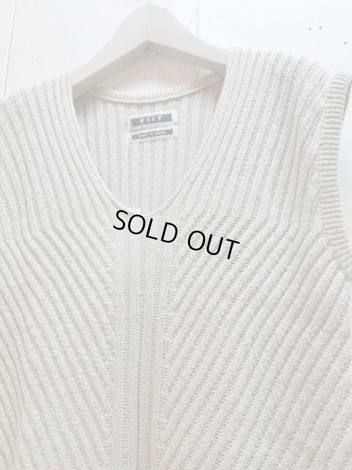 画像2: KIIT(キート) C / SI NEP YARN V-NECK KNIT VEST KIC-K98-014　(NAT) (2)