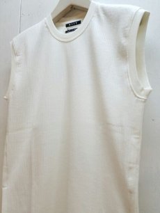 画像2: KIIT(キート)RIB STITCH SLEEVE LESSTEE  KIC-T94-012 (WHT) (2)