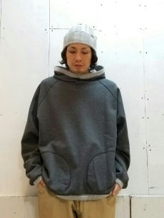 画像4: KIIT(キート)COTON PIQUE REVERSIBLE LOOSE HOODIE  KIC-T91-011 (WHT X C.GRY) (4)