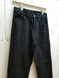 画像2: KIIT(キート) 12.5OZ DENIM CENTER SLIT CUTOFF PANTS KIH-P97B-009(BLK) (2)