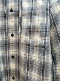 画像3: KIIT(キート) PURE WOOL CHECK HOODIE SHIRT KIH-B98-101 (3)