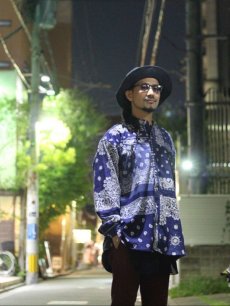 画像17: children of the discordance(チルドレンオブザディスコーダンス) VINTAGE BANDANA PATCHWORK SHIRT COTDSH-112(NVY) (17)