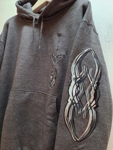 画像2: children of the discordance(チルドレンオブザディスコーダンス) EMBROIDERY HOODIE  COTDCS-254 (2)