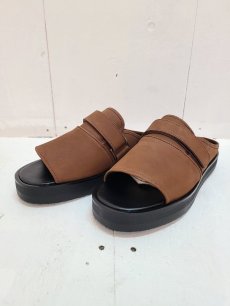 画像1: KIIT(キート) × MANEBU(マネブ) COLLABORATION SANDAL KIN-A99-702(BRN) (1)