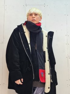 画像5: Takaya Hioki (タカヤヒオキ) PTG REMAKE FLEECE SCARF  "REBEL ELEMENTS EXCLUSIVE BLACK×RED" (5)