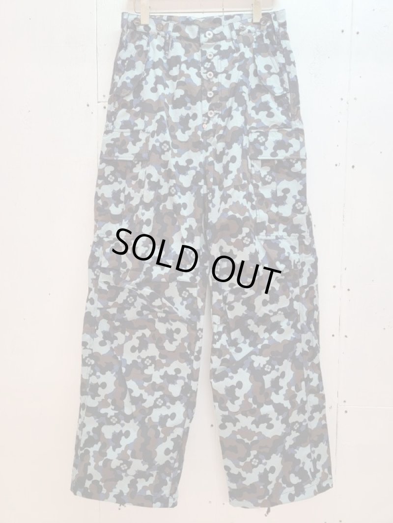【最安値】Sugar hill 23ss Flower camo SUGARHILL(シュガーヒル)のFLOWER CAMO CARGO TROUSERS BLUE