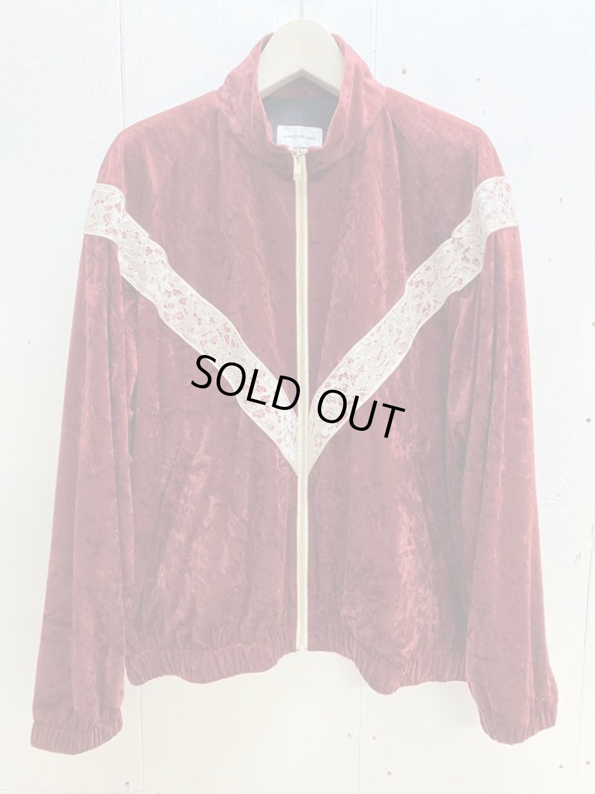 画像1: A PUZZLING HOME(アパズリングホーム) LACE LINE TRAINING JACKET (RED) (1)