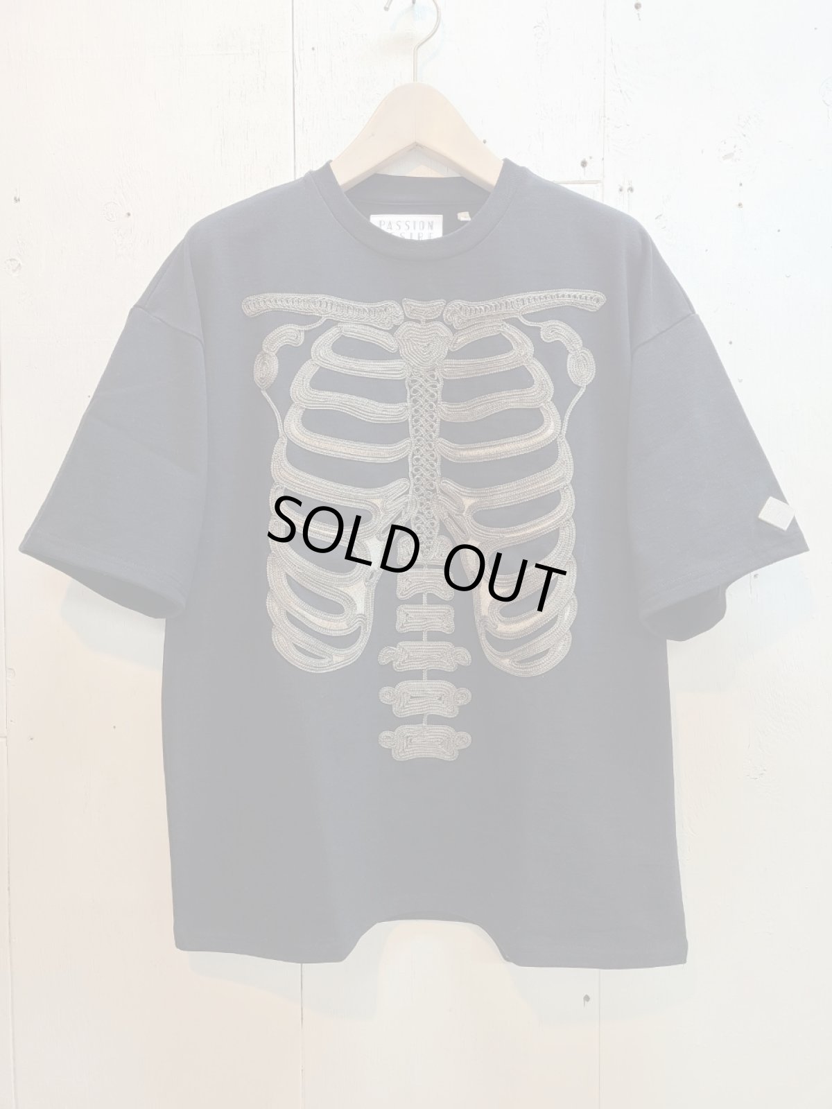 画像1: el conductorH(コンダクター) CORD EMBROIDERED T-SHIRT 'BONES PD25SC03 (1)