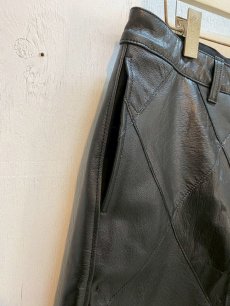 画像4: Children of the discordance(チルドレンオブザディスコーダンス) NY LEATHER PATCHWORK SHORTS COTDNYPT-012 (4)