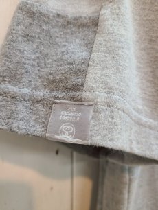 画像3: Takaya Hioki (タカヤヒオキ) OLD STUSSY REMAKE S/S REBEL ELEMENTS EXCLUSIVE"FRONT PRINT"(GRY)A (3)