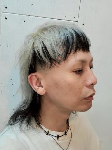 画像2: ACE by morizane(エースバイモリザネ) octagon earcuff 18k gold plated AG921006GP (2)